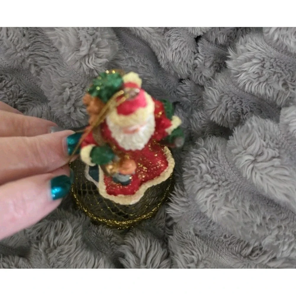 Christmas Santa Claus Gold Glitter Metal Mesh Bell‎ Tree Ornament NOS VINTAGE